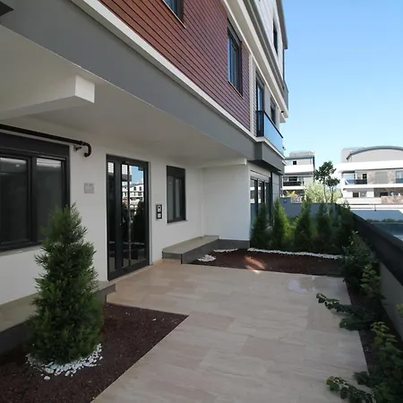 New Flat&large Living Space 2-6 Near By Lara דירה אנטליה