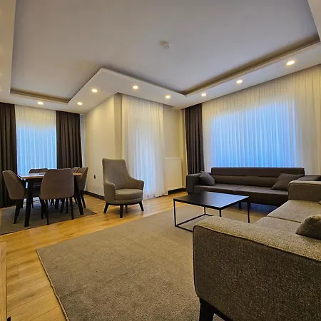 דירה New Flat&large Living Space 2-6 Near By Lara *